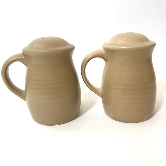 Vintage Pfaltzgraff Salt & Pepper Shaker Set - Picture 5 of 7